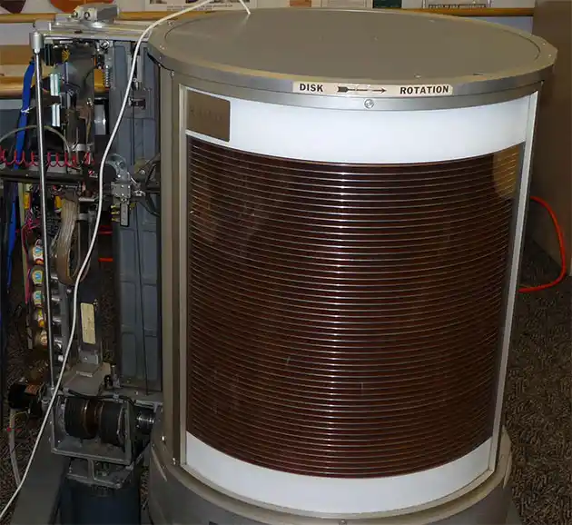 RAMAC 305